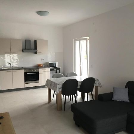 Apartment Urem Biograd Na Moru Exterior photo